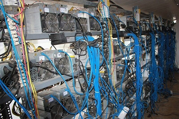 ضبط ۴۰۹ دستگاه رمزارز دیجیتال غیرمجاز در خوزستان